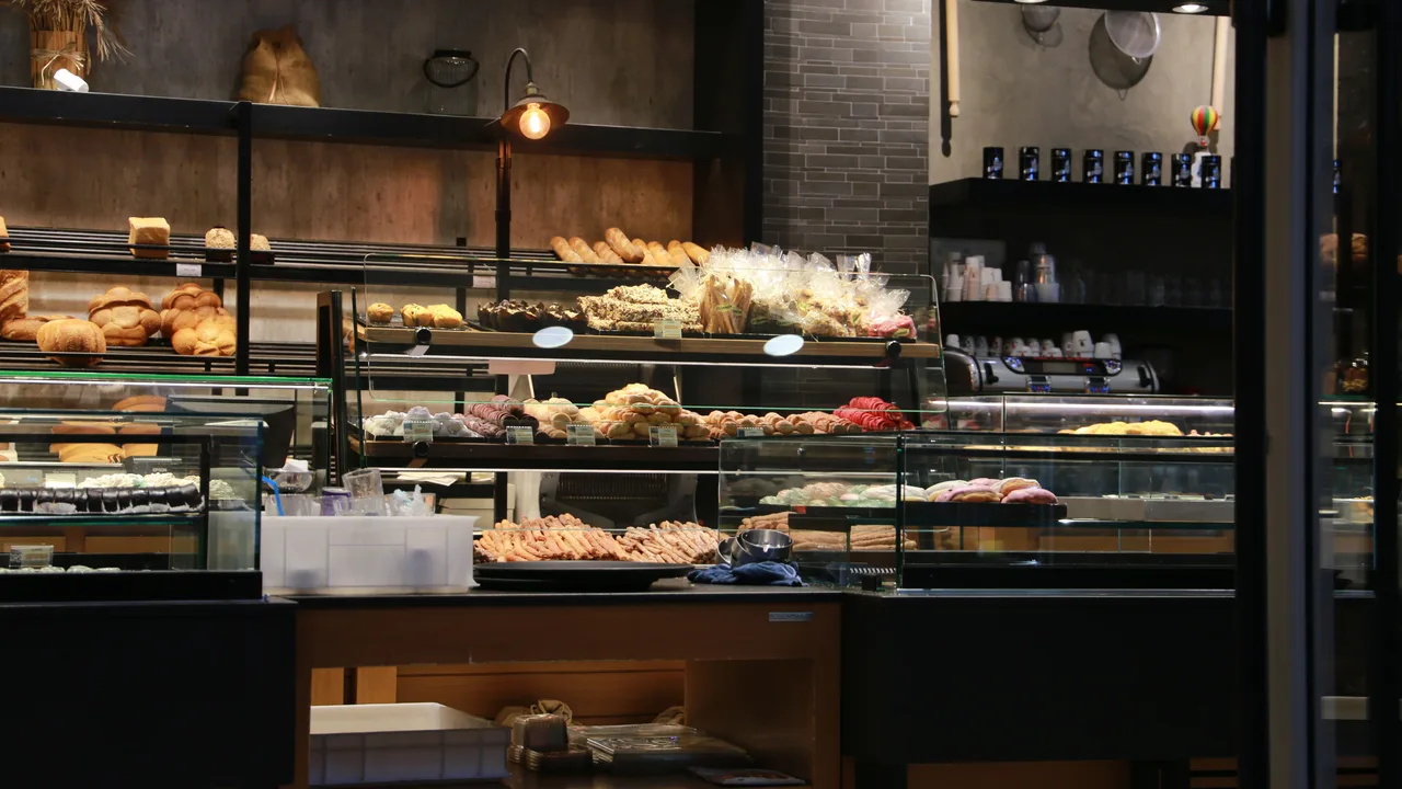 AI Tools for Bakeries: Where They Pay Off cover
