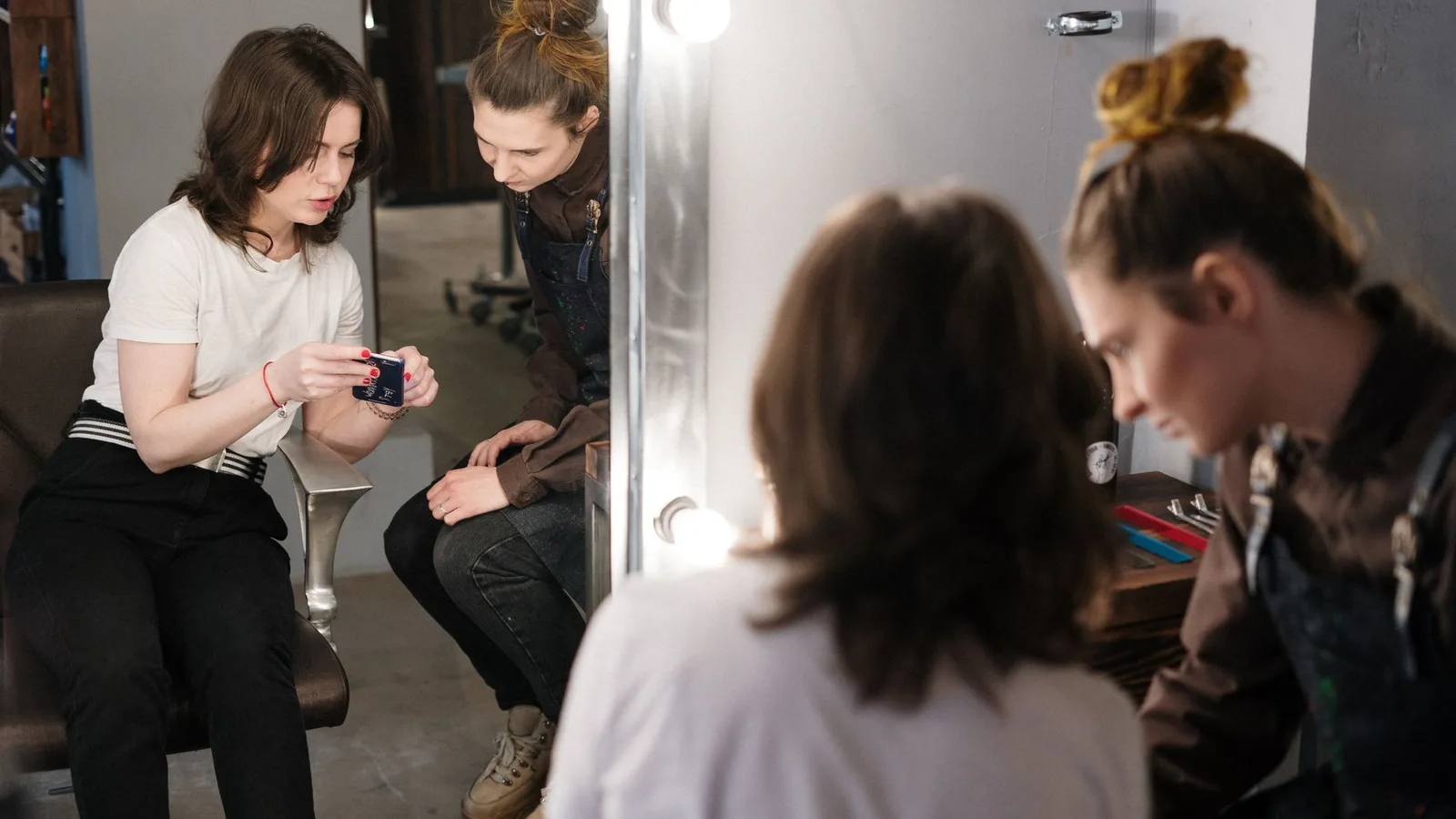 AI Tools for Hair Salons and Barbershops cover