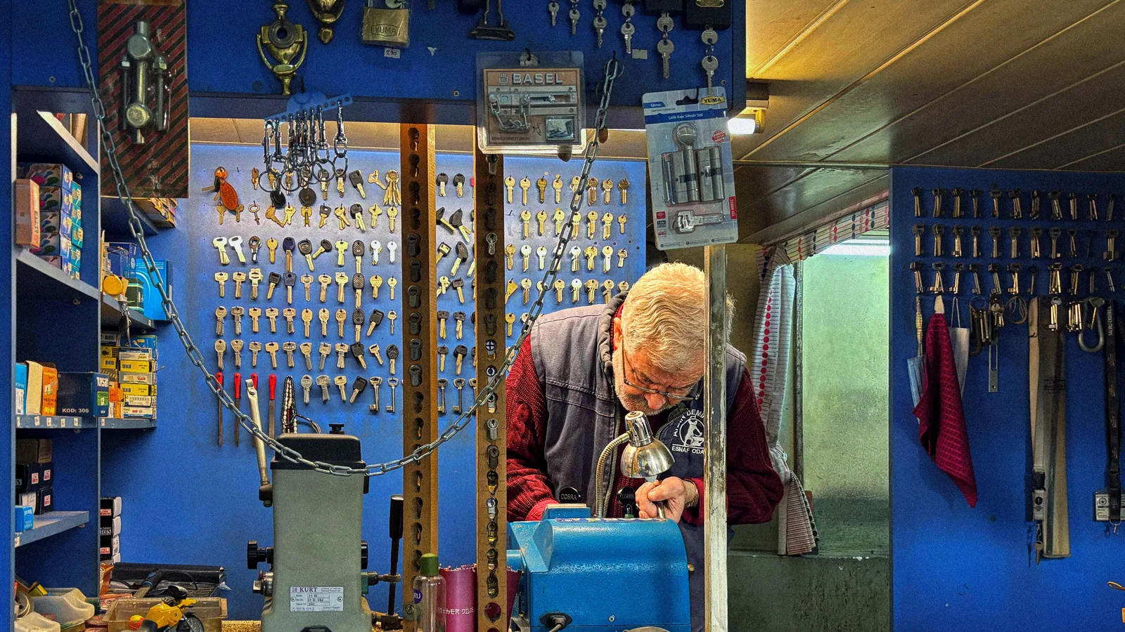 AI Tools for Locksmiths: What Actually Helps cover