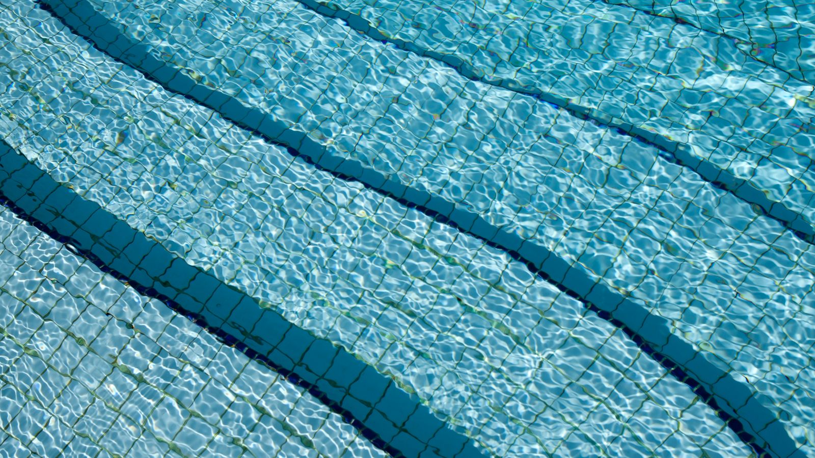 AI Tools for Pool Cleaning and Maintenance Companies cover