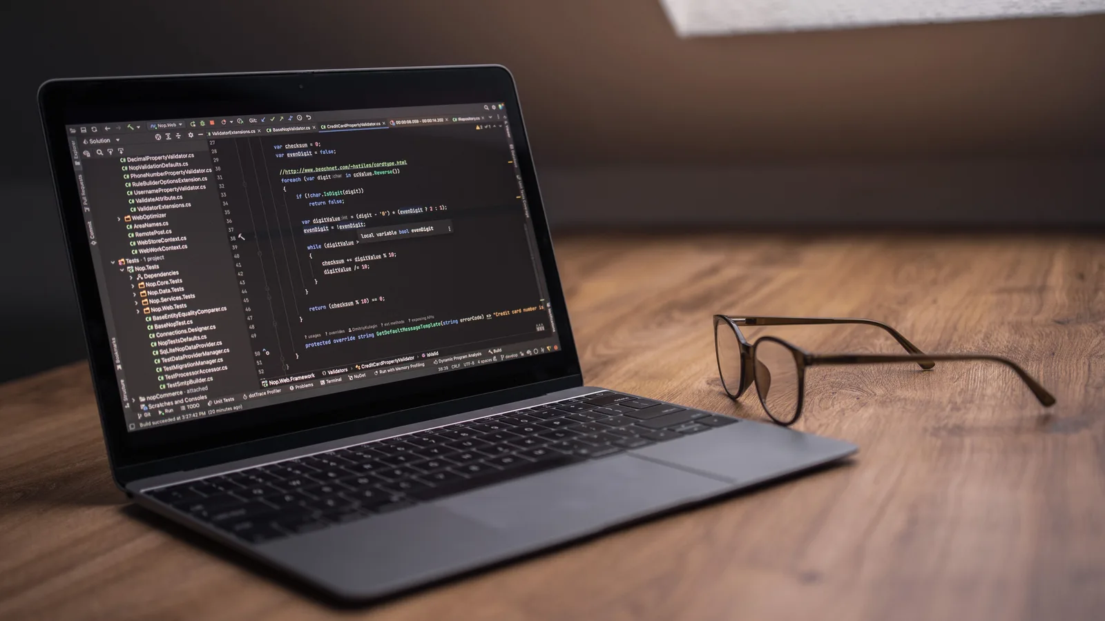 Best AI Coding Agent for Solo Developers: How to Choose cover