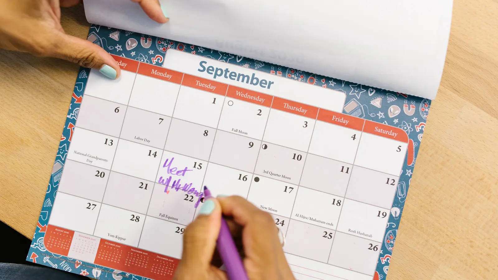 Calendly vs an AI-built booking app: which to pick cover
