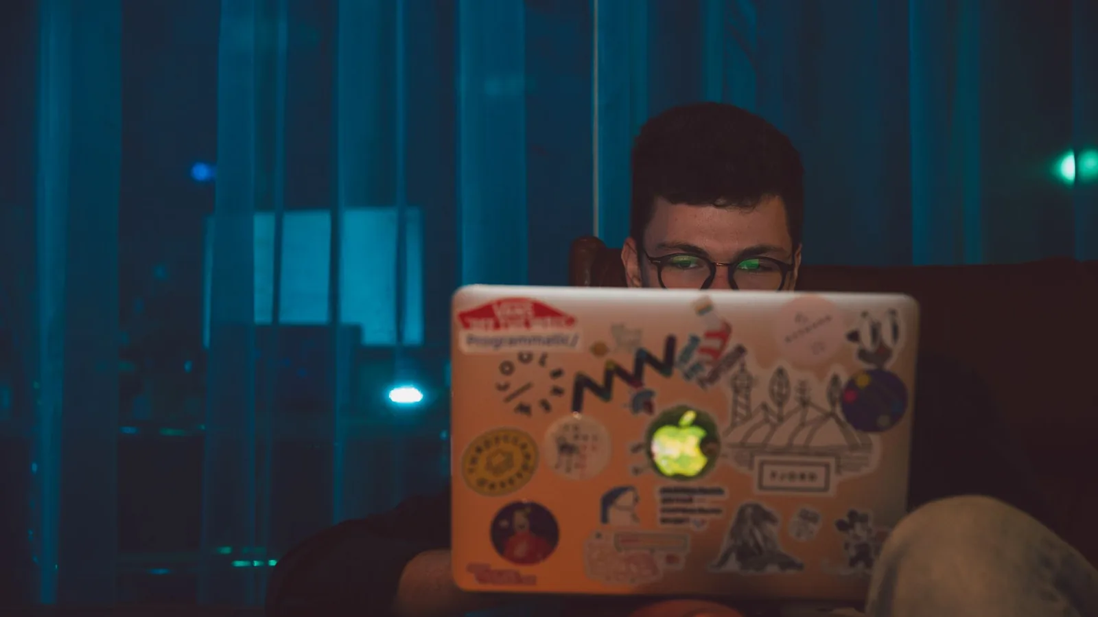 What Is Context Rot in AI? Why Long Chats Get Worse cover