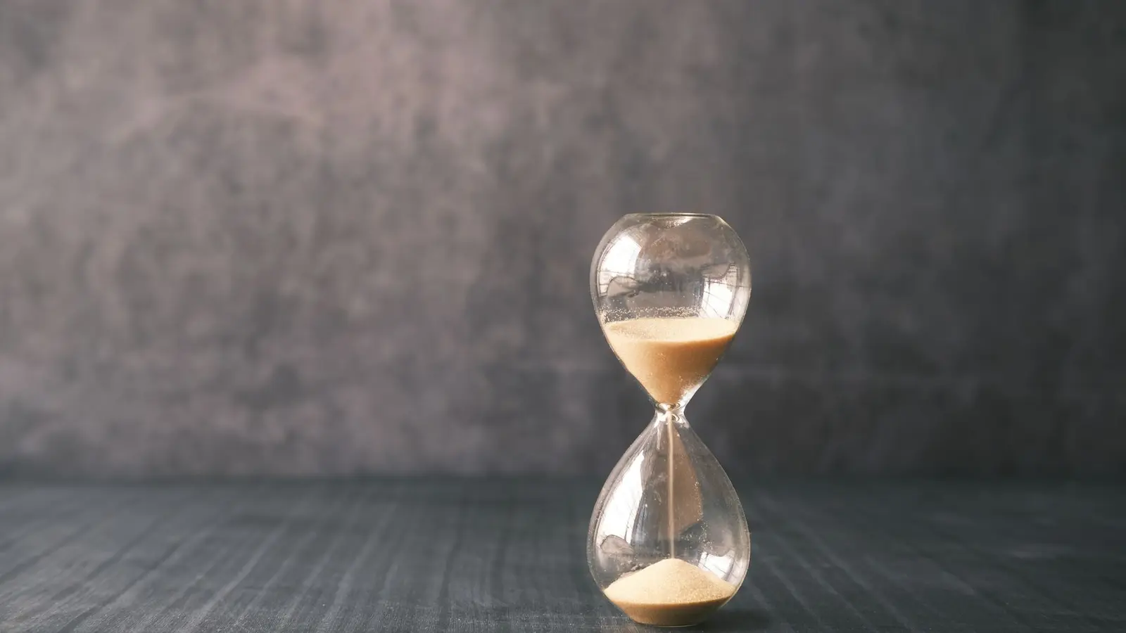 Debug a Slow Database Query With AI: Read the Plan cover