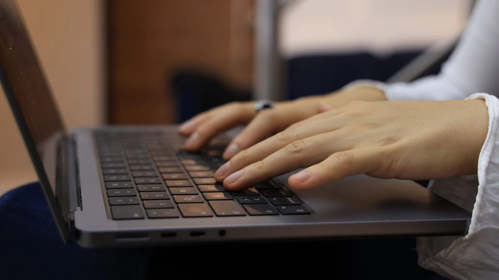 How to Write Prompts for AI App Builders cover