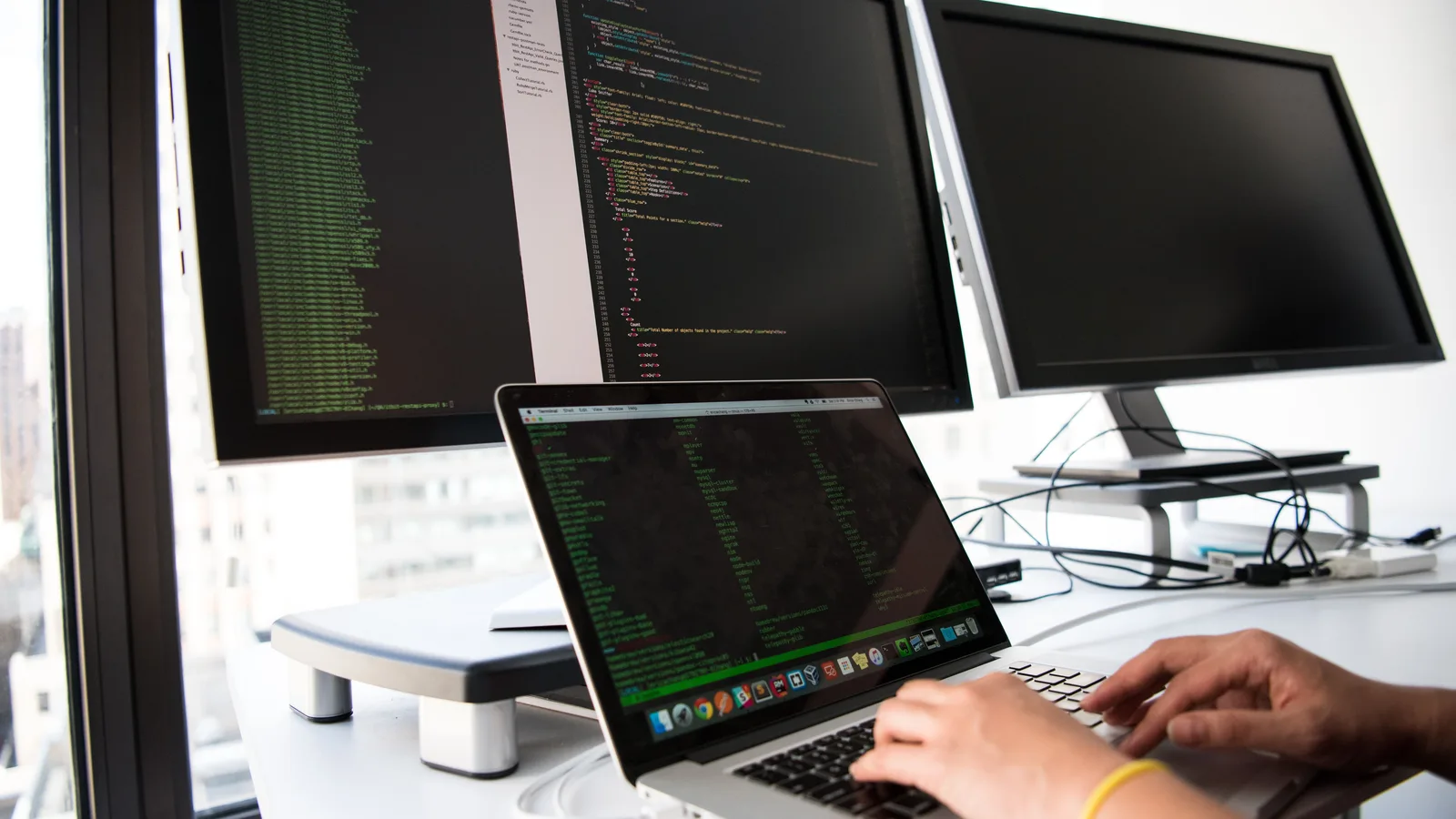 How to Keep an AI Coding Agent From Losing Context cover