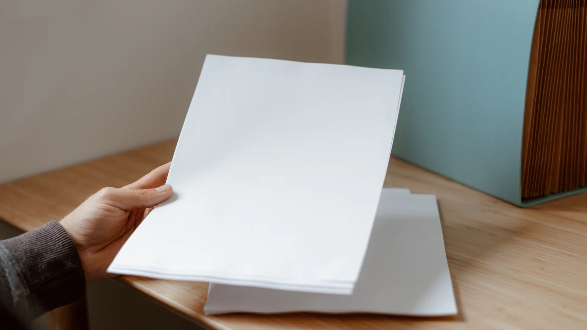 How to Prompt AI to Fill a Template Correctly cover