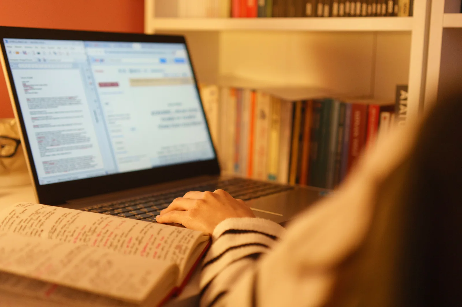 How to Prompt AI to Turn Notes Into a Study Guide cover