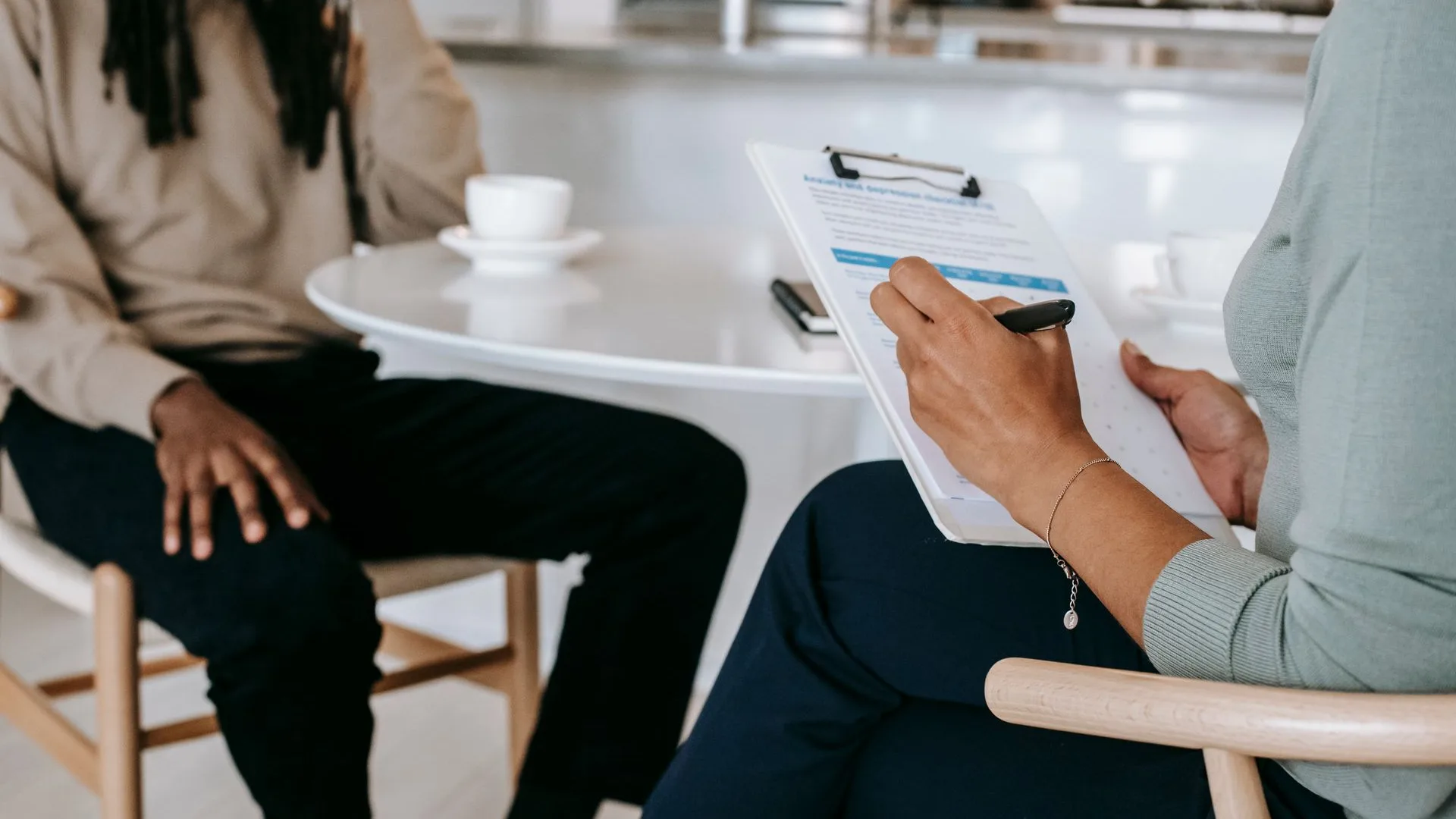 How to Prompt AI to Write a Hiring Rubric cover
