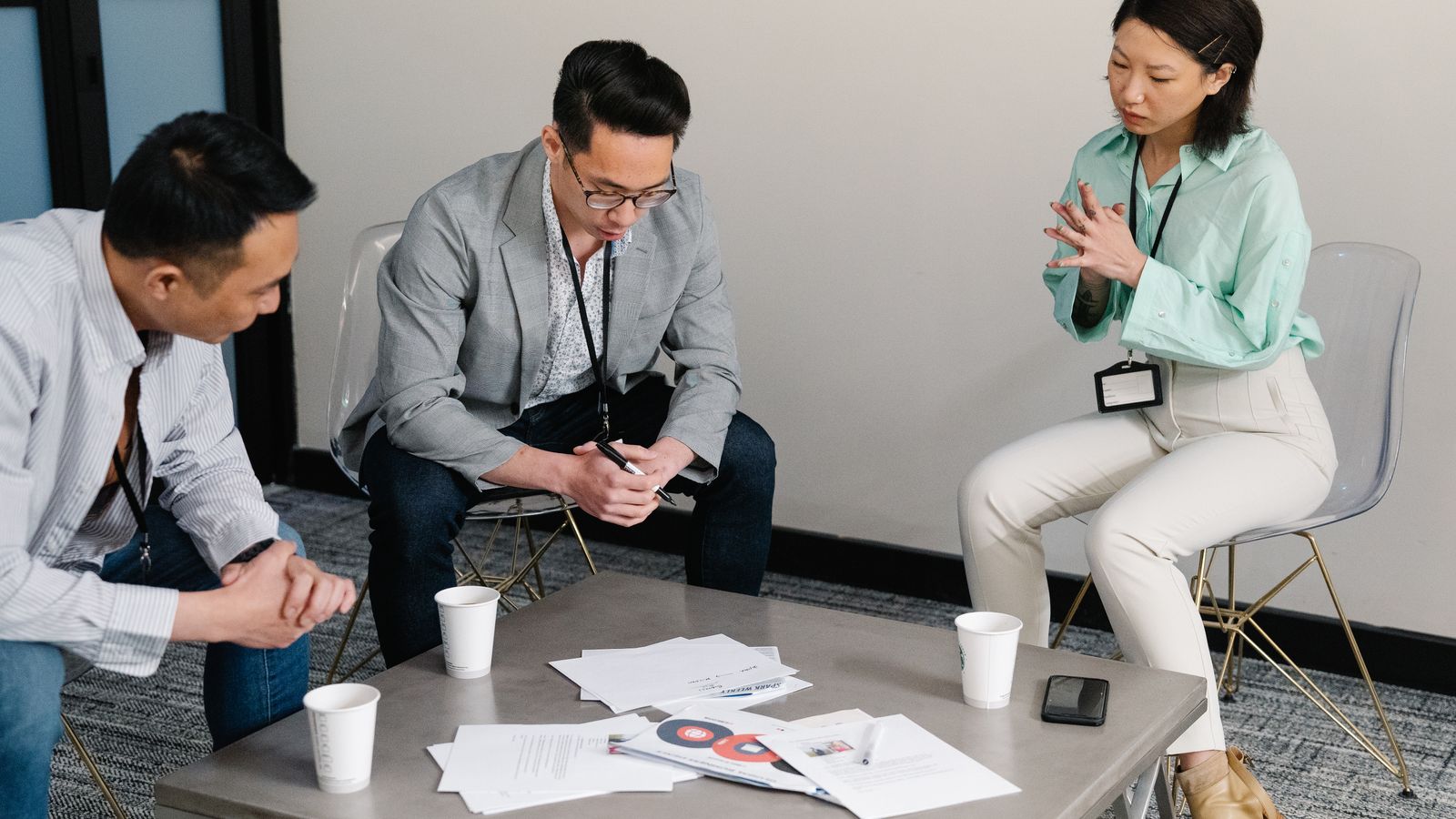 How to Prompt AI to Write a Sprint Retrospective cover