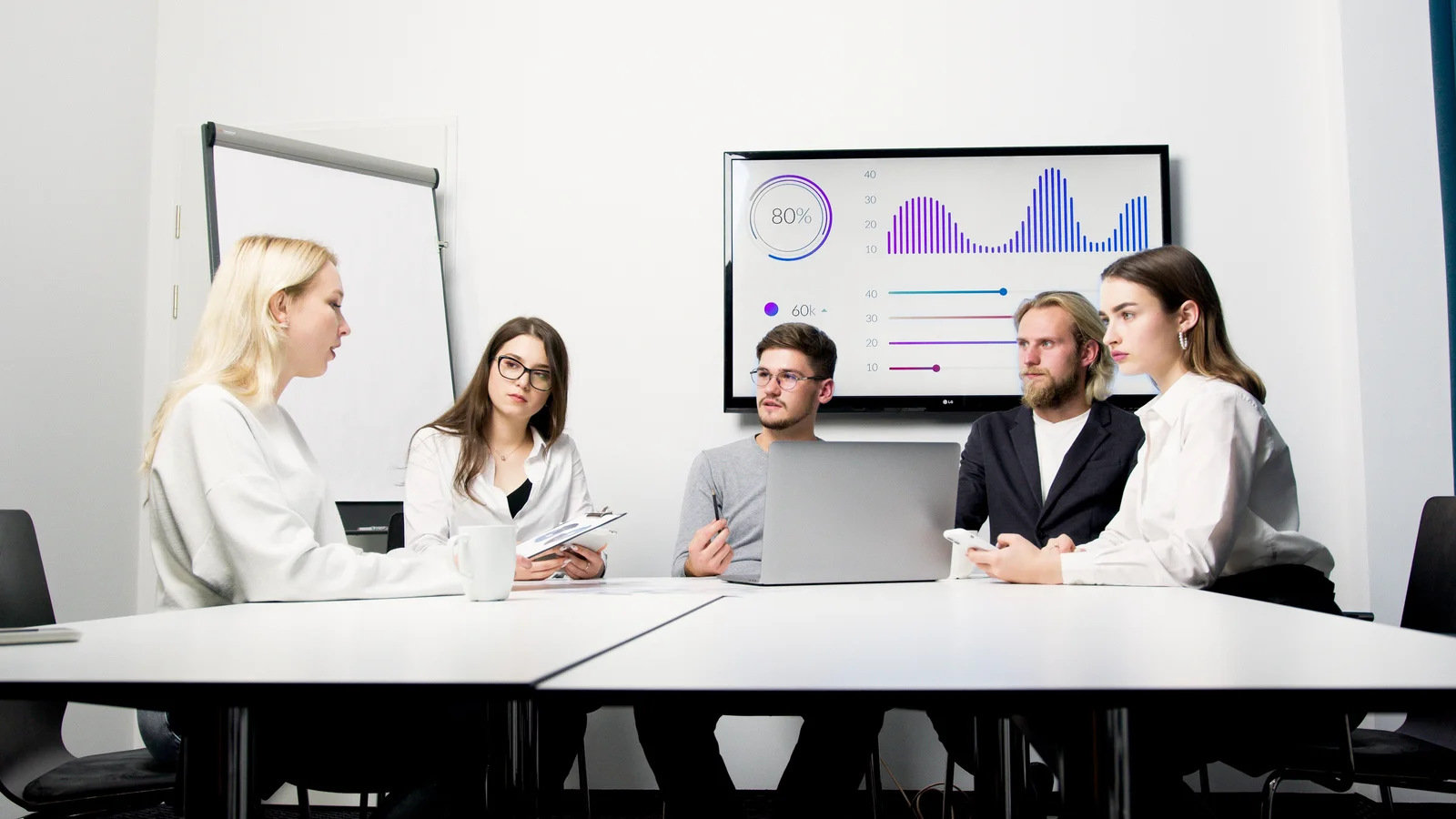 How to Prompt AI to Write Meeting Agendas cover