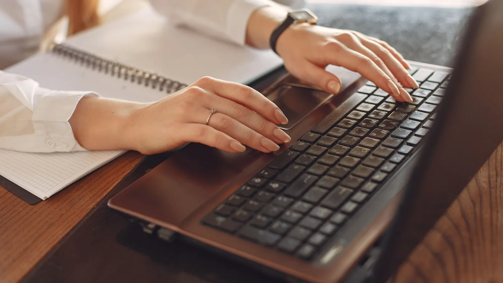 How to Prompt AI to Write Release Notes cover