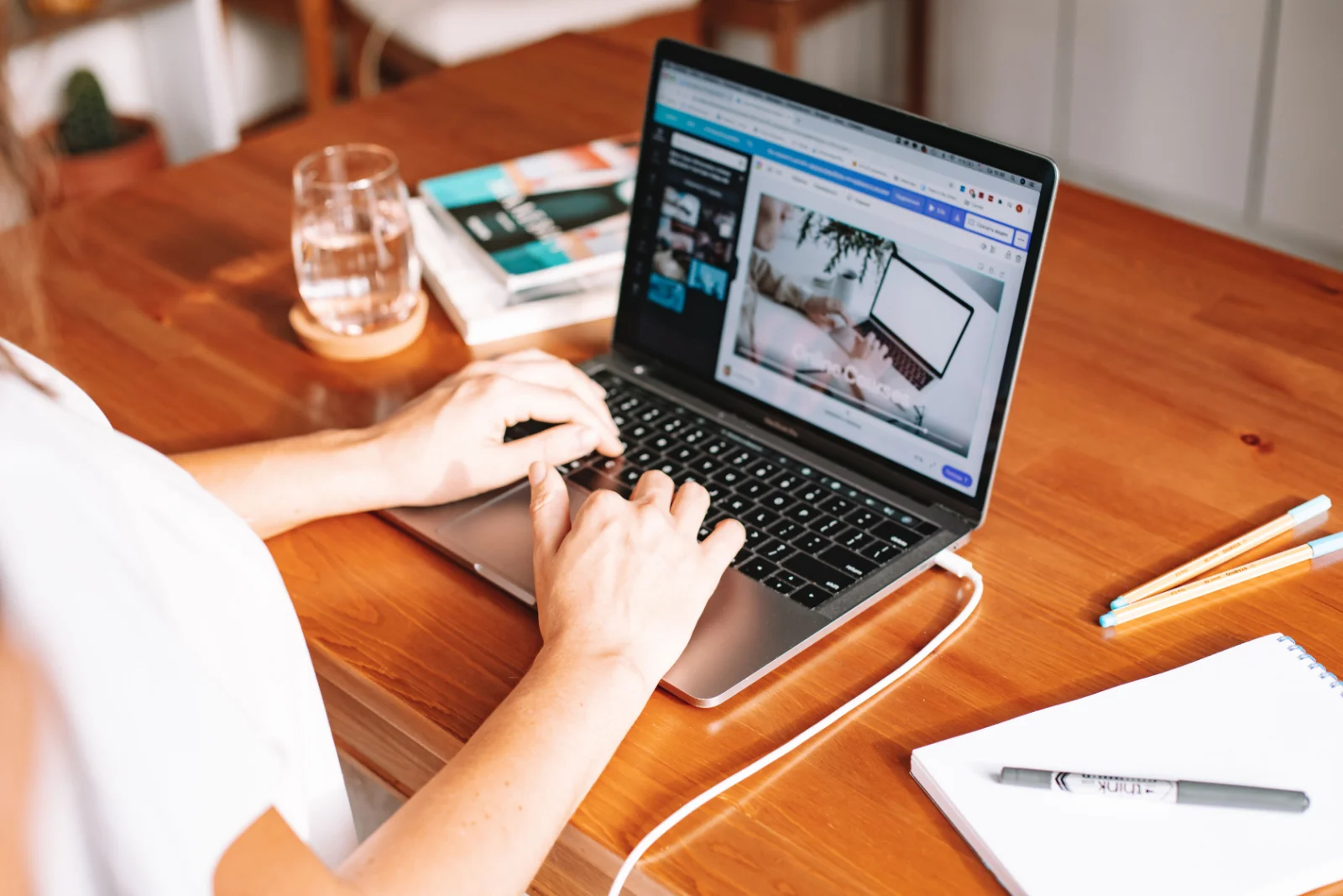 How to Use AI for Cold Email Outreach cover