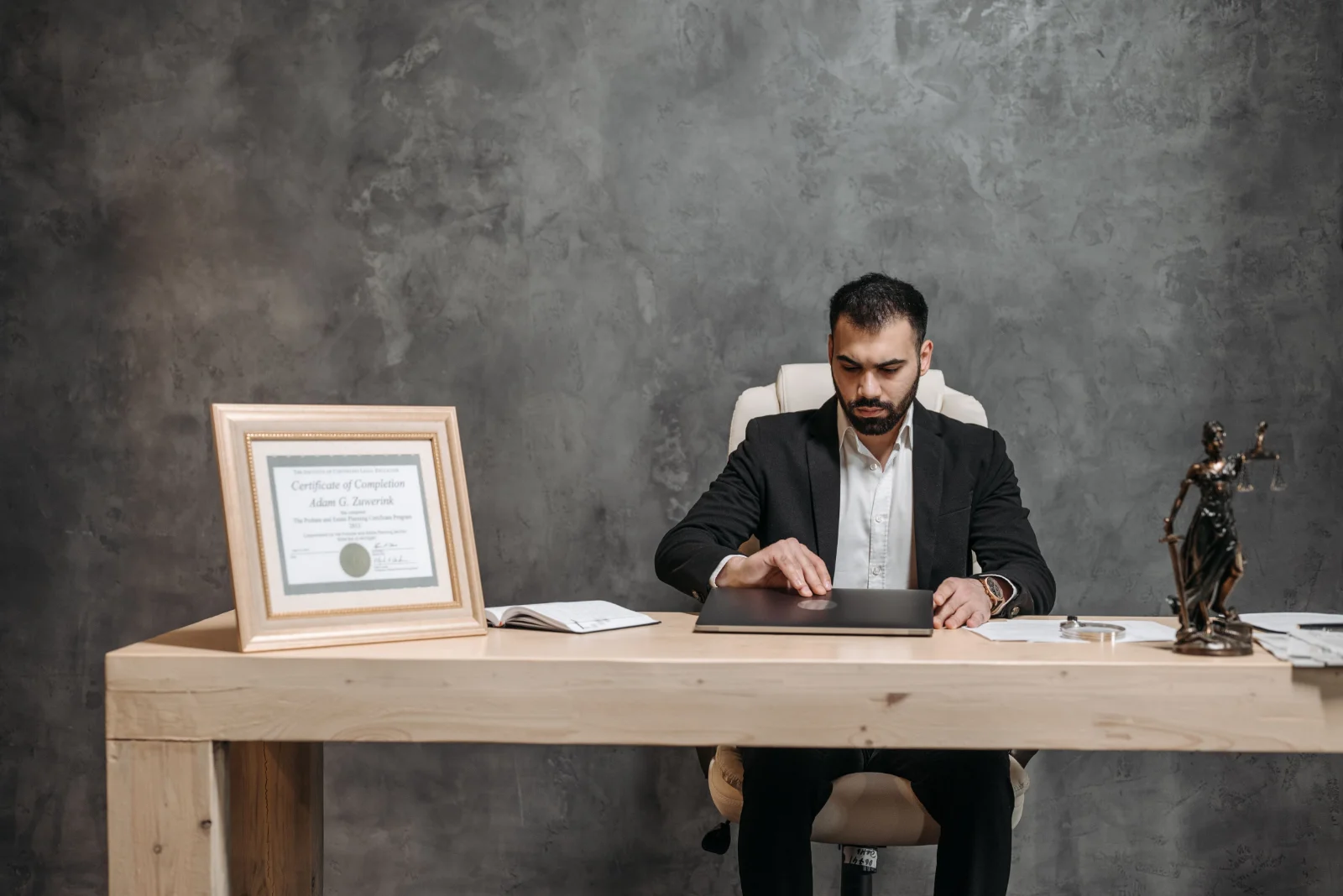 Is It Safe to Use AI for Legal Advice? cover