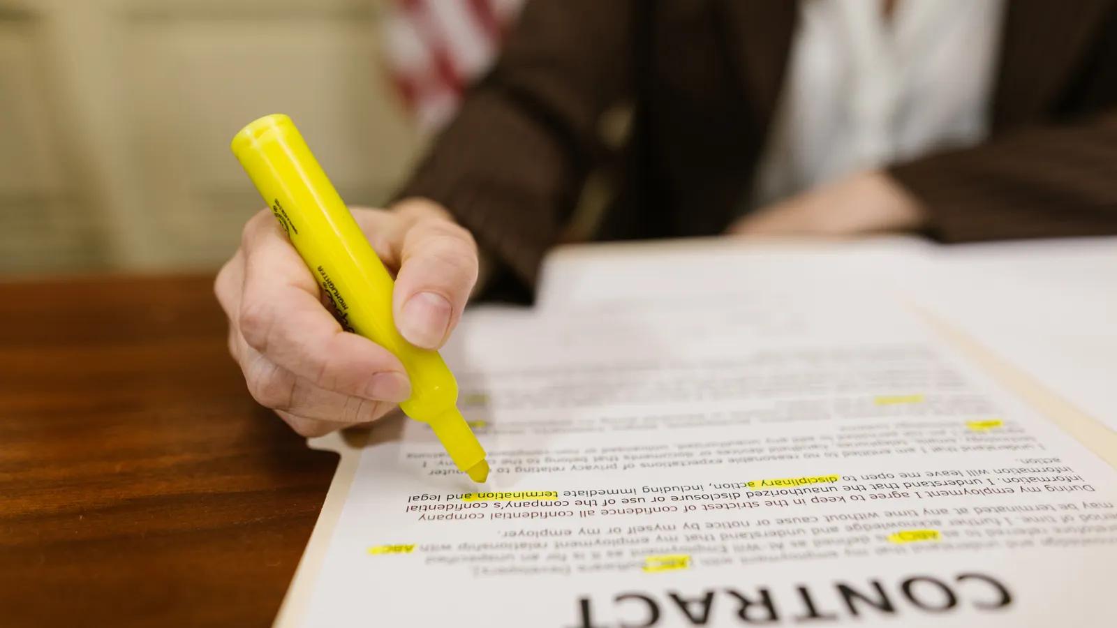 Kill Fee Clause for an AI Project: What to Write cover