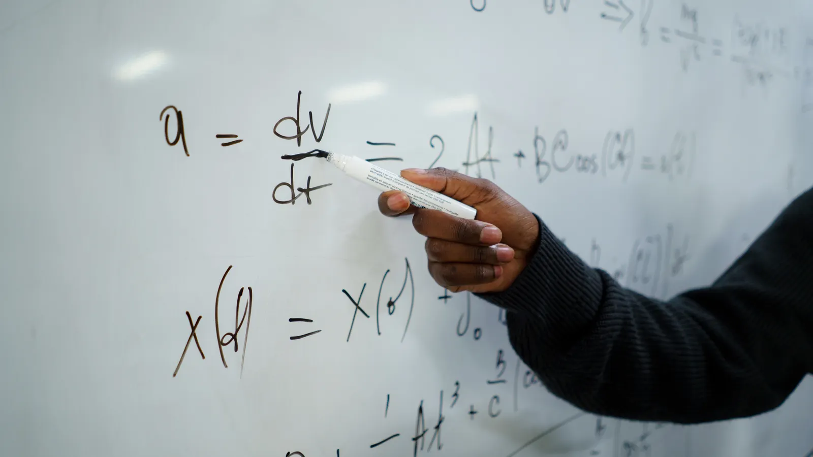 What Is a Learning Rate in AI? A Plain Explanation cover