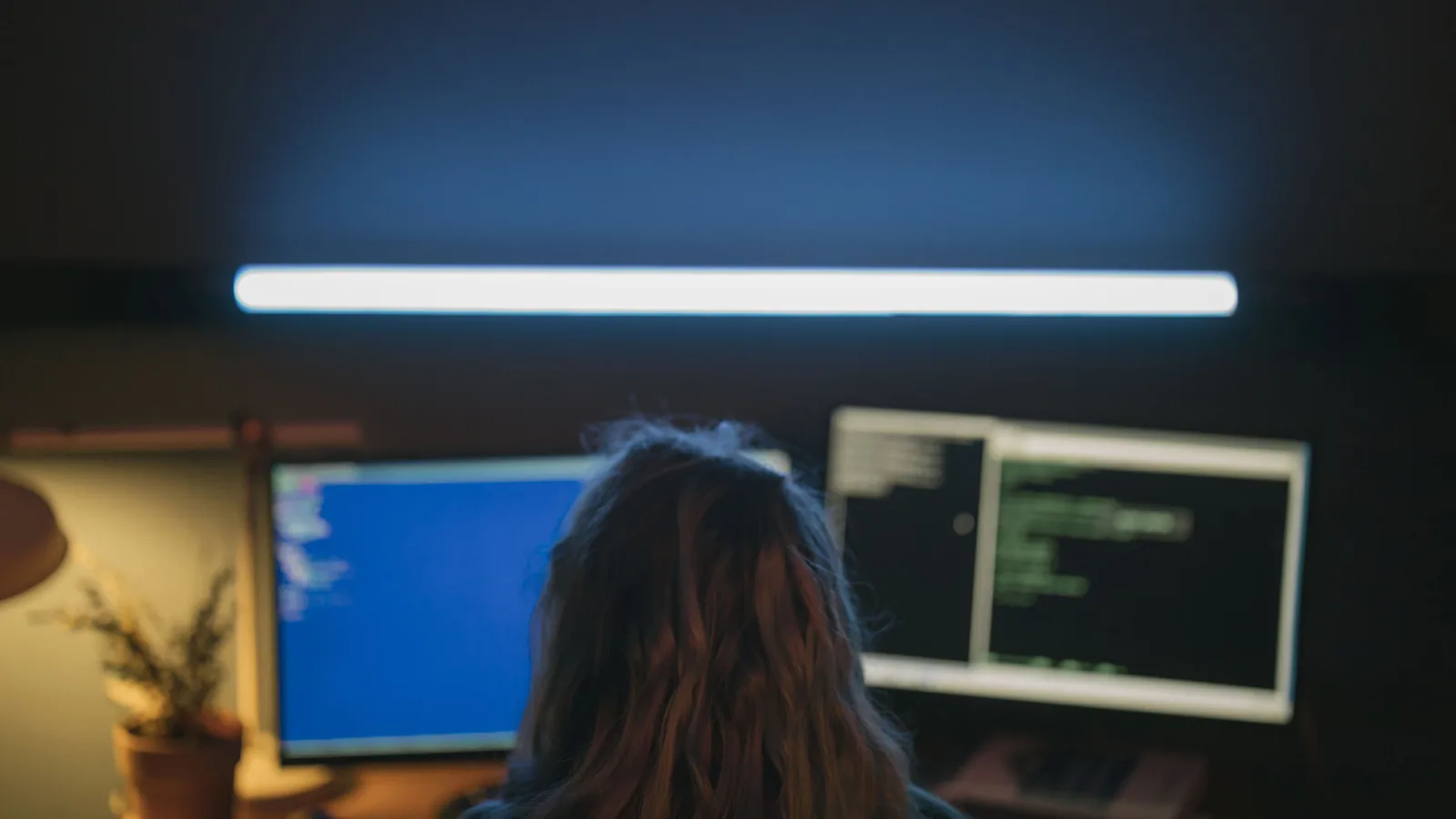 How to Prompt AI to Write a SQL Query cover