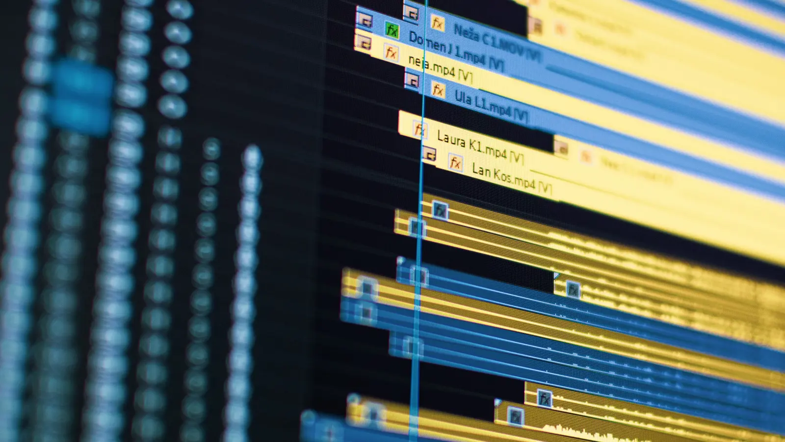 How to Prompt AI With a Video cover