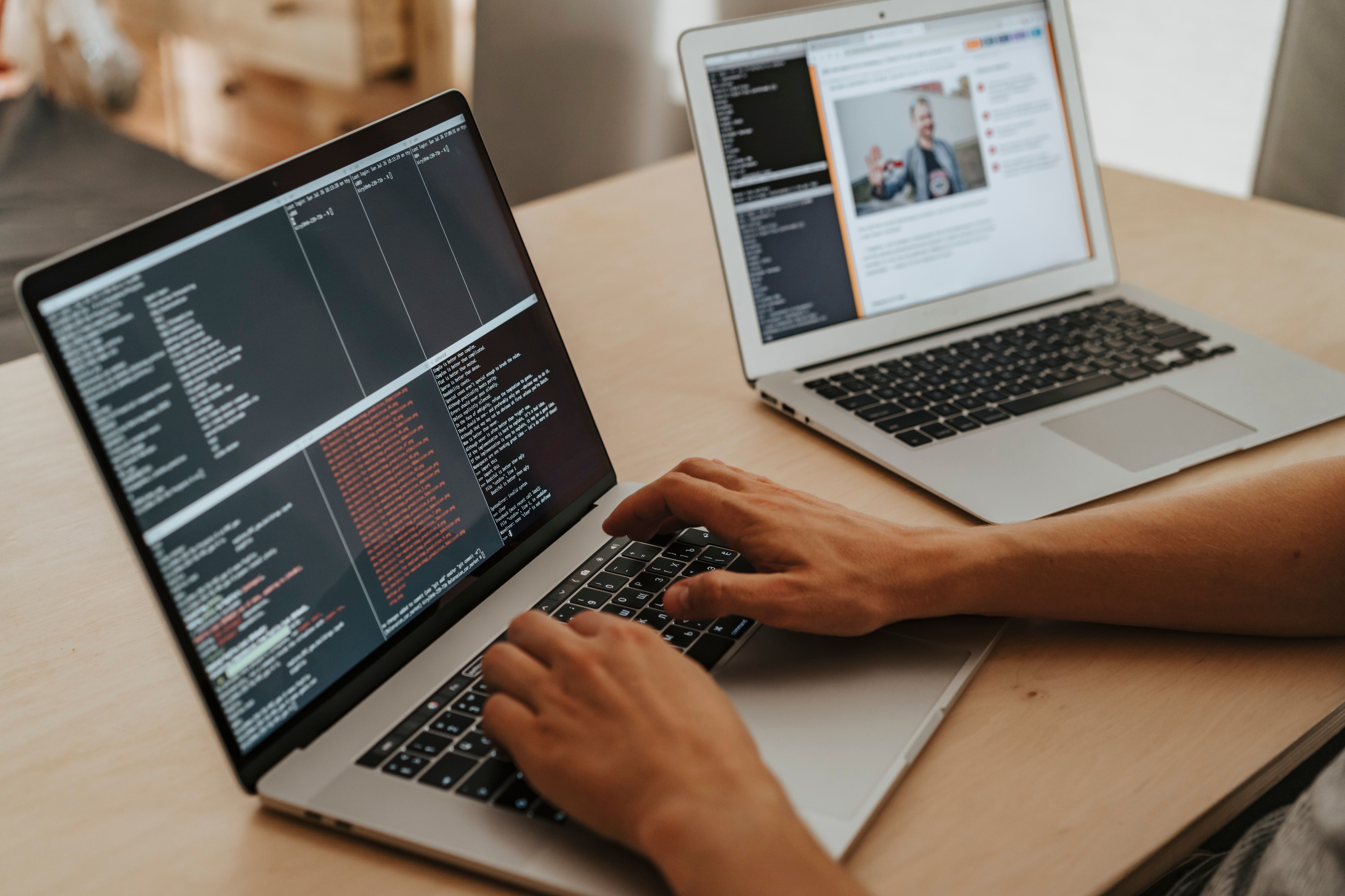 How to Use XML Tags to Structure AI Prompts cover